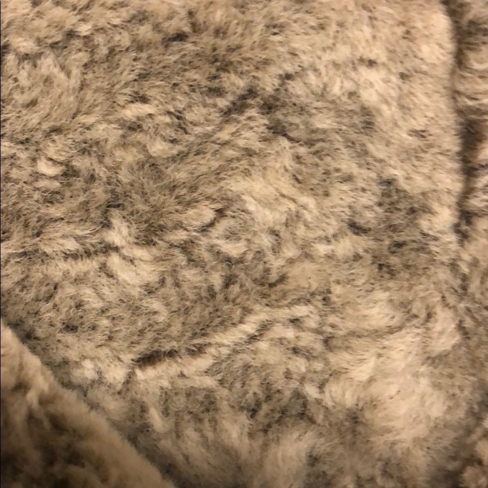 Coats - Picture 3 of 5